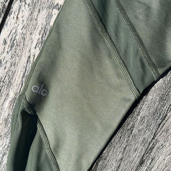 Alo Yoga Sheila High-waist Mesh-inset Leggings Jungle Green XS NWT $112 Revolve - Picture 6 of 6